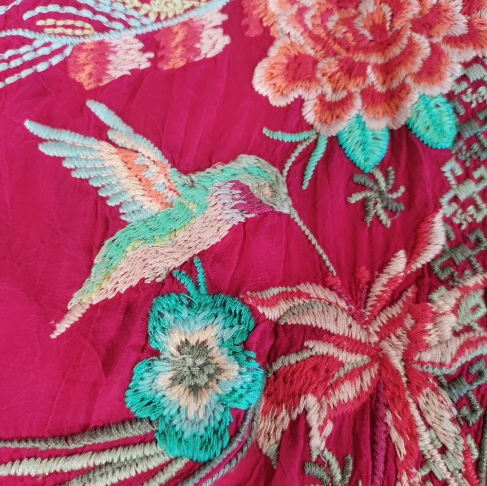 JOHNNY WAS HOT PINK EMBROIDERED MEDIUM TOP PRE-OWNED BEAUTIFUL - Picture 5 of 11